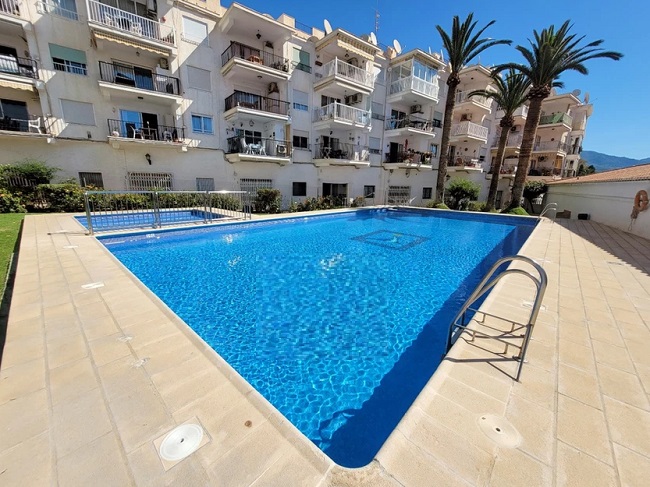 Self-Catering 2 bedroom holiday apartments in Nerja on the Costa del Sol, Spain